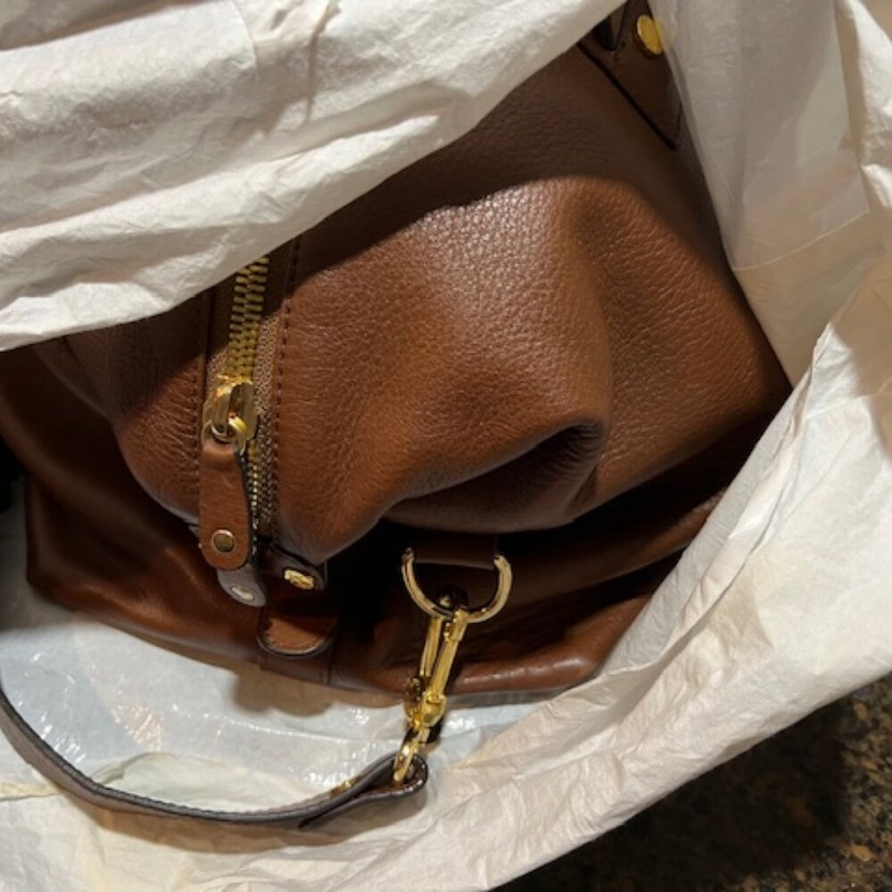 Kelly and Tooke Brown Leather Traveler Bag - Picture 3 of 3